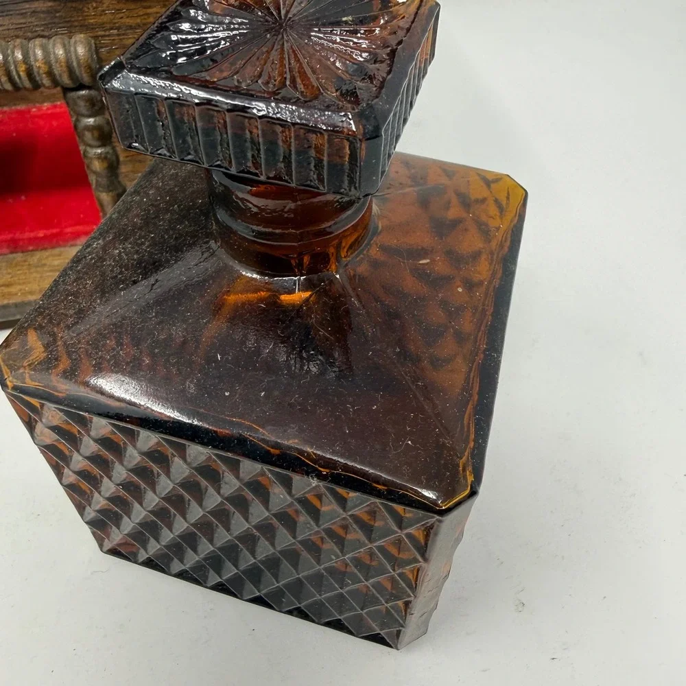 Vintage Wooden Swiss Chalet Decanter Set Amber Glass 4 Shot Glasses Log Cabin